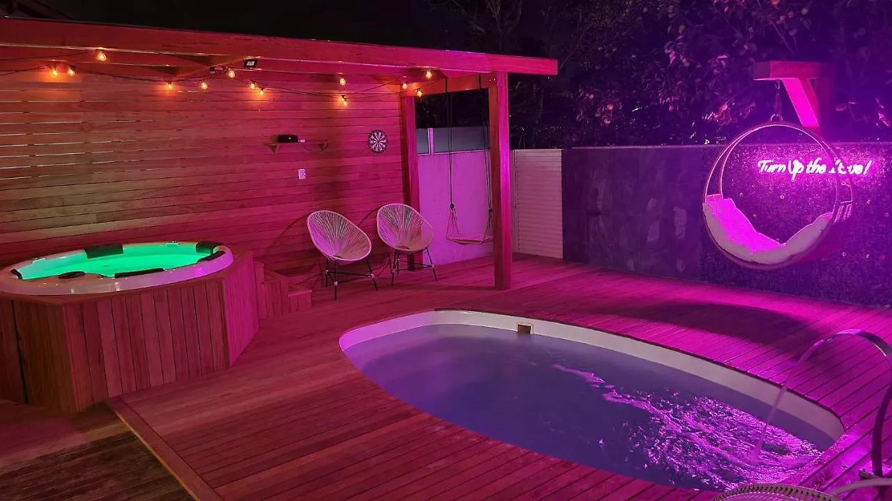 Florianópolis Casa 4 Quartos Com Piscina E Jacuzzi Em Jurere