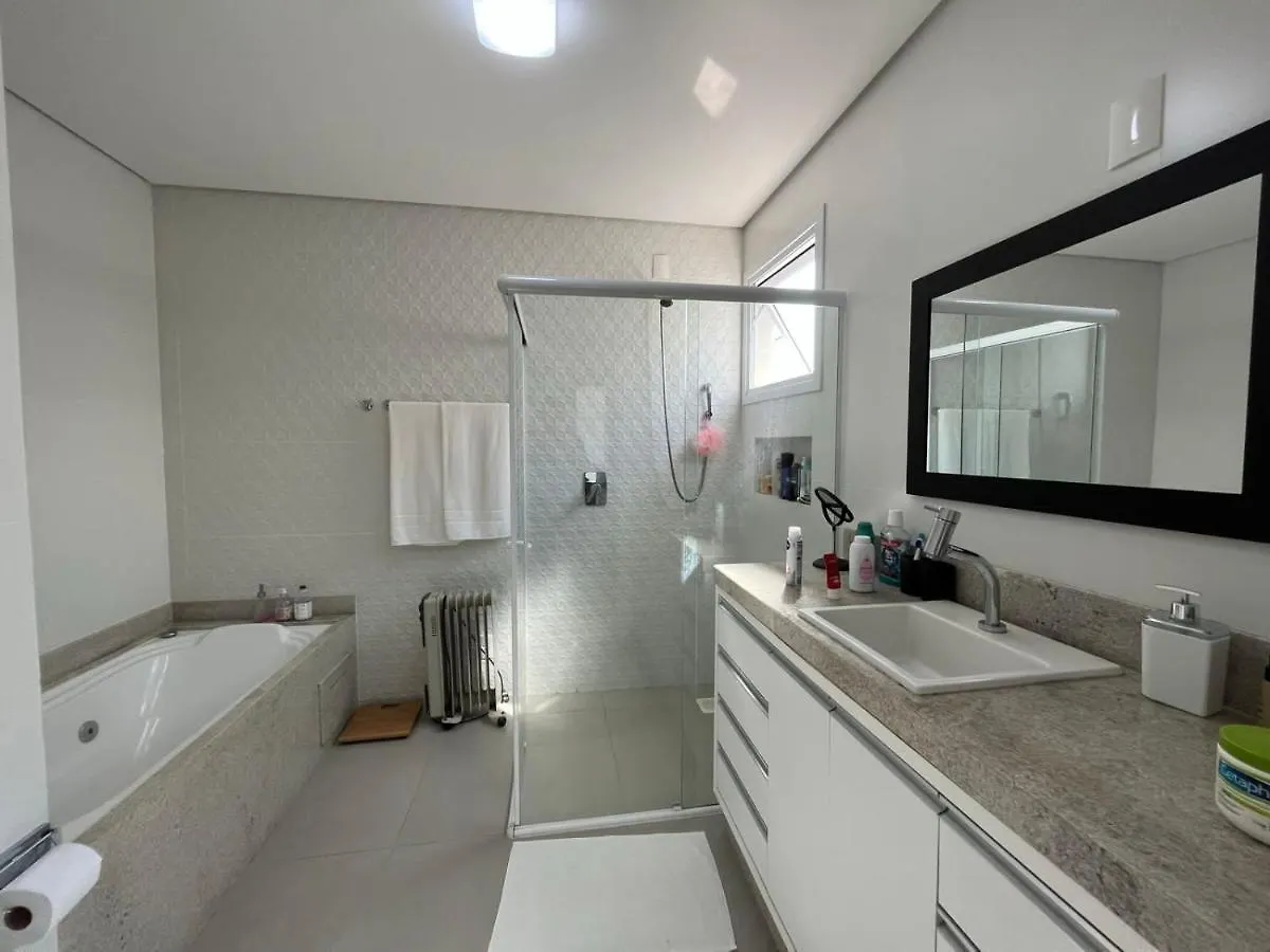 Casa 4 Quartos Com Piscina E Jacuzzi Em Jurere Florianopolis