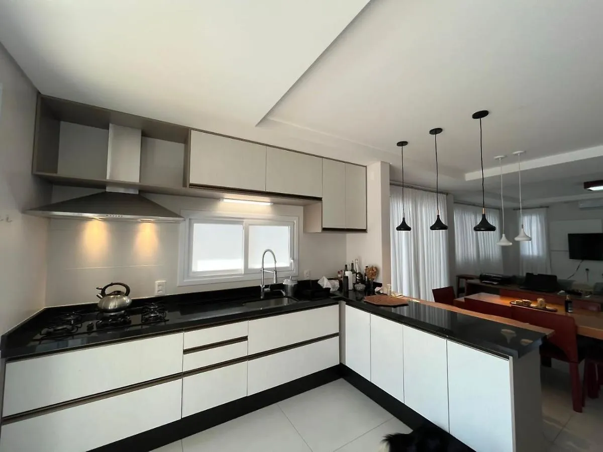 Casa 4 Quartos Com Piscina E Jacuzzi Em Jurere Florianopolis